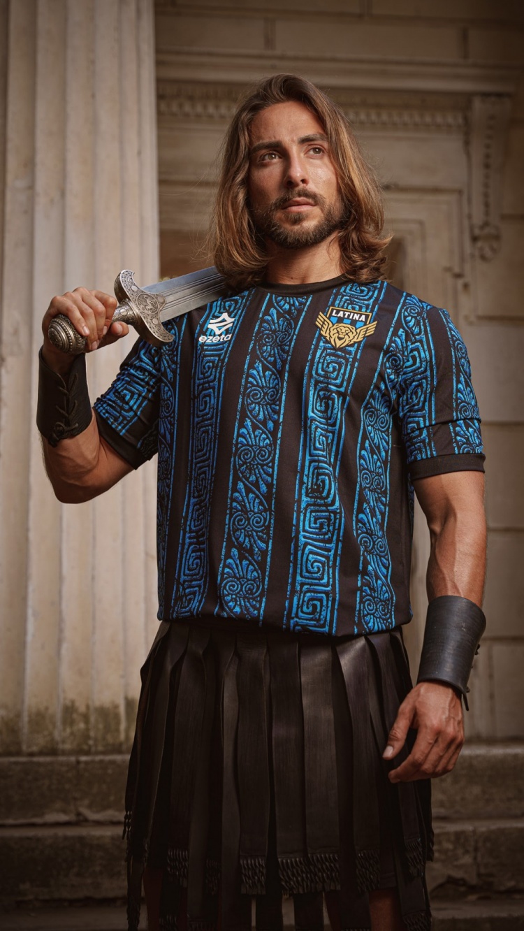 精罗狂喜！意丙球队拉蒂纳发布古典设计球衣，灵感来源于古罗马